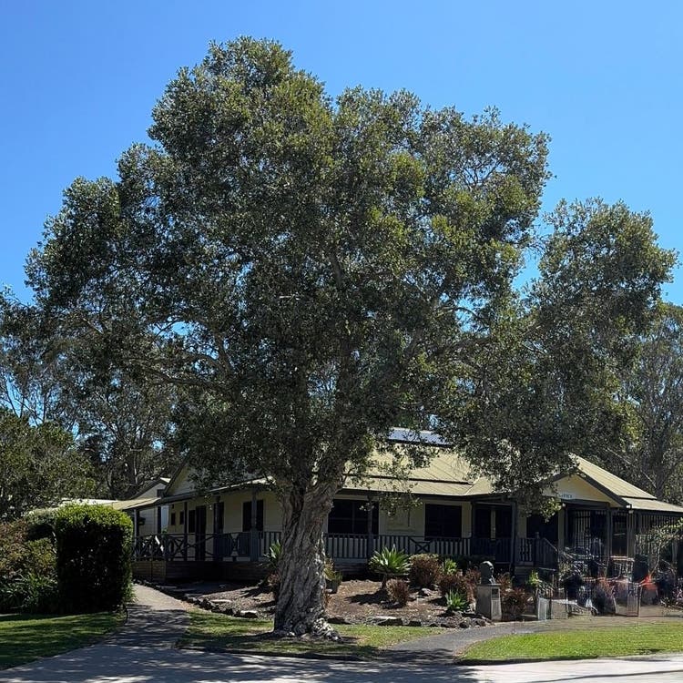 Hopetown administration building